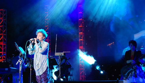 Members of Taiwan pop-rock group Sodagreen perform in Beijing on June 15, 2008.