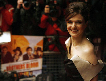 Actress Rachel Weisz arrives for the premiere of 'The Brothers Bloom' in London's Leicester Square October 27, 2008.