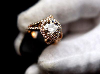 A 56,600 euros diamond ring is displayed before the opening of the Grand Luxe exhibition in Brussels, October 30, 2008. The exhibition gathers high luxury items including cars and jewellery and focuses on gastronomy, art and fashion.