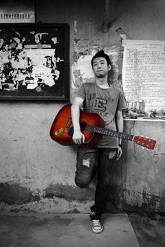 Xu Wei is one of the best known rock musicians in China. In recent years his style has been more influenced by pop.