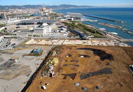 An aerial view of the face of U.S. Democratic presidential nominee Senator Barack Obama (D-IL), sculpted from gravel and sand by US artist Jorge Rodriguez-Gerada, along the Barcelona beachfront, November 3, 2008. 