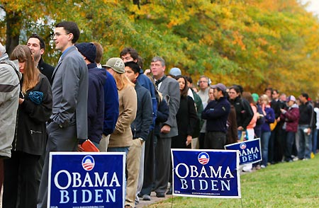 Voters queue to cast their ballots in Arlington, Virginia of the United States on Nov. 4, 2008. Some 130 million voters will cast their votes in the day-long polling in the U.S. presidential elections on Tuesday. 
