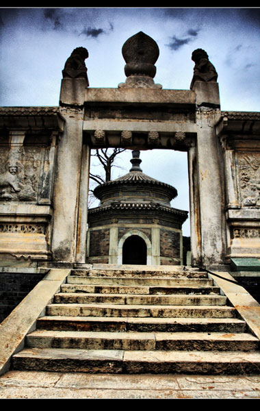 The Tomb of Eunuch Tian Yi is on the west of Beijing, 20km from the downtown. As the largest eunuch tomb complex, the main tomb was built to salute the life of eunuch Tian, who served three generations of Ming emperors. 