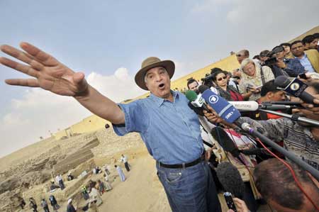 Zahi Hawass, Secretary General of Egypt's Supreme Council of the Antiquities, speaks to journalists in Saqqara, 30Km south of Cairo, capital of Egypt, on Nov. 11, 2008.