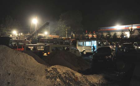 Rescuers race against time to search and rescue miners trapped in a flooded Gaomendong coal mineons, Pingdingshan City, Central China's Henan Province, November 17, 2008. 34 people were trapped in this coal mine that flooded early Monday morning. 