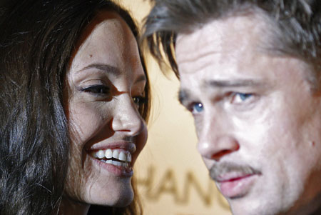 Actors Brad Pitt and Angelina Jolie arrive to promote their latest movie 'Changeling' in London November 17, 2008.