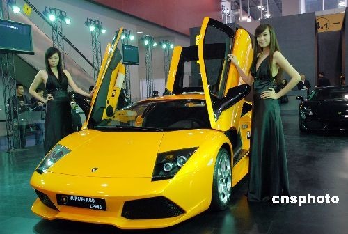 The Sixth Guangzhou International Auto Show was held on November 19, 2008. Automakers said that China should encourage the development of electric cars to offset its dependence on imported oil and reduce greenhouse emissions. 