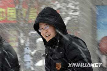 On Tuesday, temperatures in some northern Xinjiang cities dropped to 25 degrees Celsius below zero.