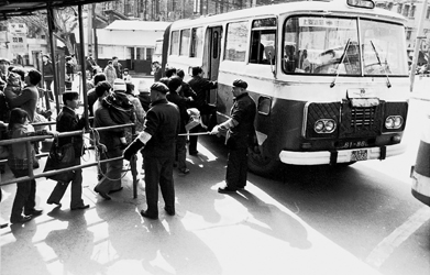 At the beginning of the 1990s Shanghai buses were so crowded that eleven commuters would share a single square meter. In downtown Shanghai buses averaged only 8 kilometers per hour.