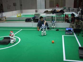 Football is one of the highlights, where the robots show off their high-tech visual capabilities. [CCTV.com]