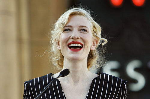 Australian actress Cate Blanchett attends the ceremony where she was honored with a star on the Walk of Fame in Hollywood, California December 5, 2008. Blanchett was the 2,376th celebrity to be honored with a star on the Walk of Fame.