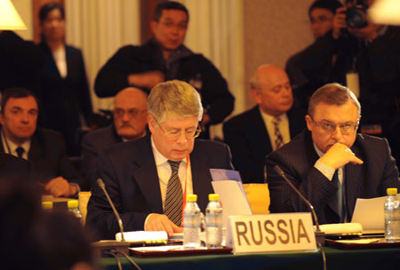 Russia's envoy Alexei Borodavkin (2nd R) takes part in a new round of six-party talks in Beijing December 8, 2008. [Agencies via China Daily]