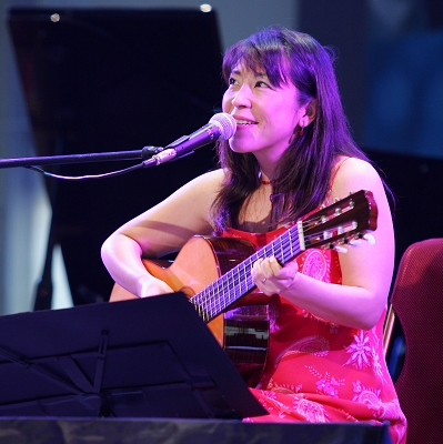 Lisa Ono performs at Shanghai's annual Jazz Week on May 2, 2007.