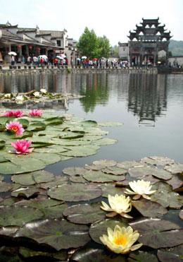 Xidi village in Qianxian county in the eastern part of Anhui province, has a continuous history extending back a thousand years. 