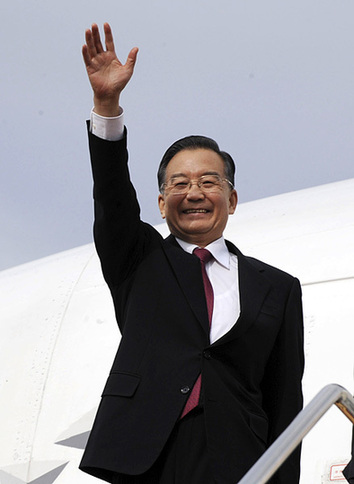 Chinese Premier Wen Jiabao arrived in Japan's Fukuoka Dec. 13 