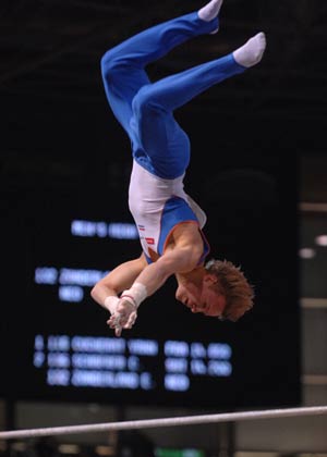 Epke Zonderland of the Netherlands competes during the men's horizontal bar final at the 14th Artistic Gymnastics World Cup in Madrid, capital of Spain, on Dec. 14, 2008. Zonderland claimed the title of the event with a result of 16.175 points. 