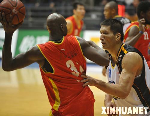 Xinjiang pulls down Shaanxi 109-95 in a 14th-round of the CBA League match on Wednesday.