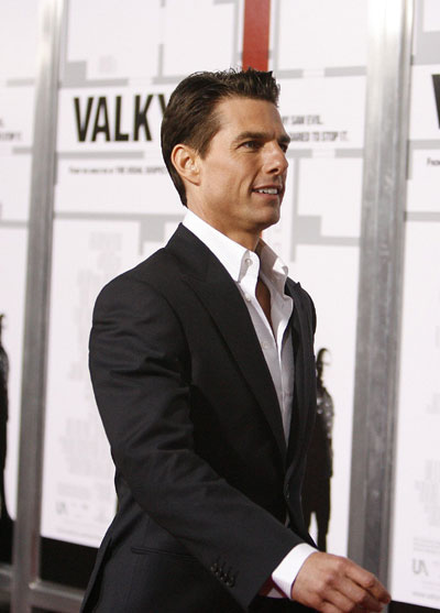 Cast member Tom Cruise arrives at the premiere of the movie 'Valkyrie' at the Directors Guild of America in Los Angeles December 18, 2008. The movie opens in the U.S. on December 25. 