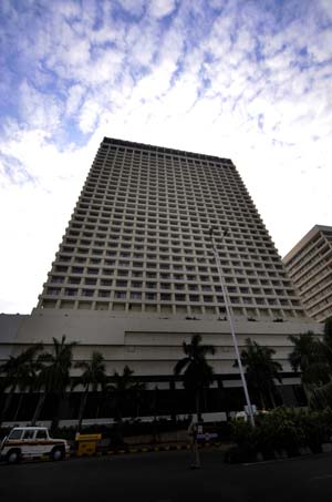  Photo taken on Dec. 21, 2008 shows the Trident hotel of the Oberoi Group in Bombay, India.