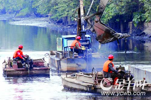 Workers began construction on the sewage treatment plant for the Shijinghe River on Tuesday afternoon. 
