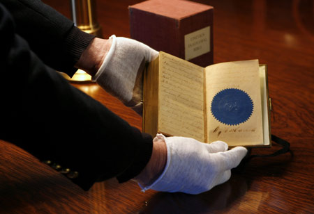 The Bible upon which U.S. President Abraham Lincoln was sworn in for his first inauguration is displayed at the Library of Congress in Washington December 23, 2008. On January 20, 2009, President-elect Obama will take the oath of office using the same Bible Lincoln used.