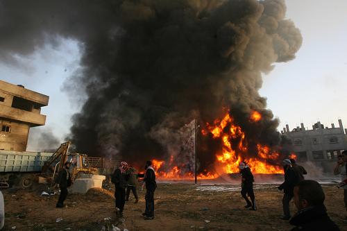 The air campaign has killed nearly 300 Palestinians so far, with most of the dead being Hamas policemen.[Xinhua] 