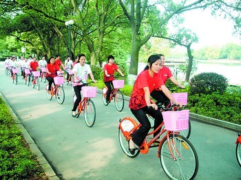 In China, once called a 'kingdom of bicycles,' cycling for fitness is making inroads after years of soaring car ownership, officials say.