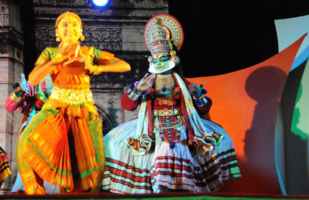 Indian Kathakali artists perform in Kerala state of India, Jan. 1, 2009.