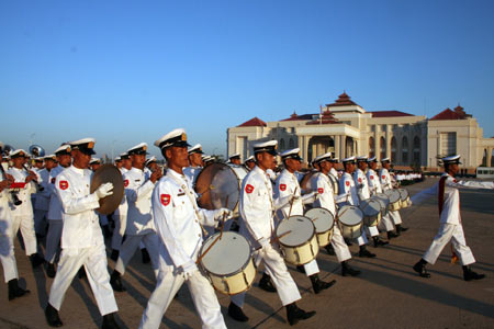 A military band of Myanmar performs during the flag-raising ceremony for the 61st anniversary of the country's independence, in the new capital Nay Pyi Taw Jan. 4, 2009. Myanmar on Sunday held celebrations for the Independence Day. [Zhang Yunfei/Xinhua] 