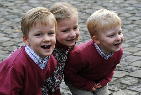 (L to R) Belgium's Prince Gabriel, Princess Elisabeth and Prince Emmanuel pose in Brussels in this photo released by the Royal Palace. Picture taken on October 19, 2008. 