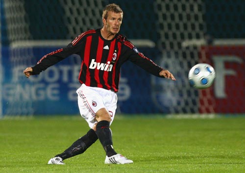 British midfielder David Beckham debuts for AC Milan during a friendly match against SV Hamburg in Dubai on Tuesday.