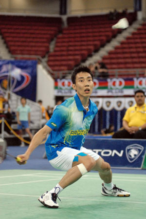 Lee Zong Wei of Malaysia competes during a match of the men's singles at Malaysia Open Badminton Super Series 2009 in Kuala Lumpur Jan. 7, 2009. Lee Zong Wei won the match 2-0.  