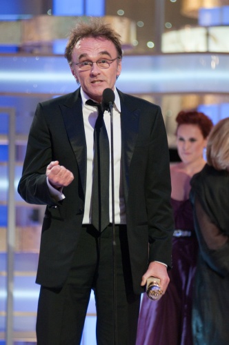 The Golden Globe is awarded to Danny Boyle for BEST DIRECTOR РMOTION PICTURE, for 'LUMDOG MILLIONAIRE' at the 66th Annual Golden Globe Awards at the Beverly Hilton in Beverly Hills, CA Sunday, January 11, 2009.[China.org.cn/goldenglobes.org]