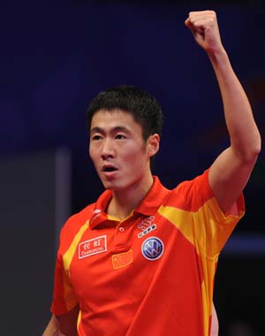 China's Wang Liqin celebrates scoring during the men's semifinal against Germany's Timo Boll at the 2008 table tennis tournament of champions in Changsha, capital of central-south China's Hunan Province, Jan. 11, 2009. Wang won 4-3 and advanced to the final. (Xinhua/Li Ga)