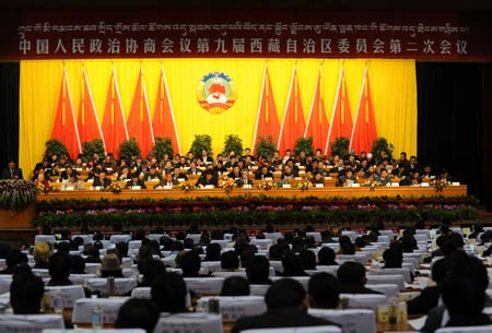 The second meeting of the 9th Tibetan Regional Committee of the Chinese People's Political Consultative Conference is held in Lhasa, capital of southwest China's Tibet Autonomous Region, Jan. 12, 2009. [Chogo/Xinhua]