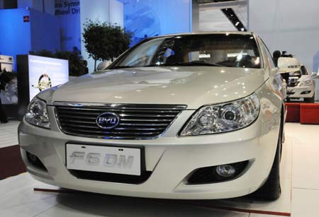 China's BYD F6DM, powered by electric motors and gasoline engine, is displayed at the North American International Auto Show (NAIAS), in Detroit, the United States, January 11, 2009. [Hu Guangyao/Xinhua]