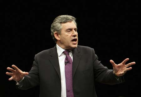 Britain's Prime Minister Gordon Brown attends a 'Listening Event' with members of the public at the BT Liverpool arena in Liverpool, northern England Jan. 8, 2009.[Xinhua]