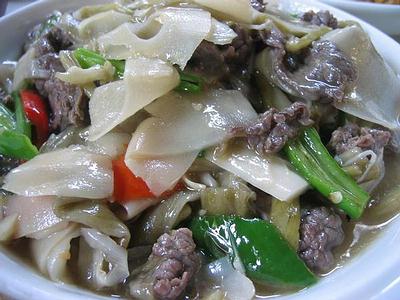 Beef with bamboo shoots 