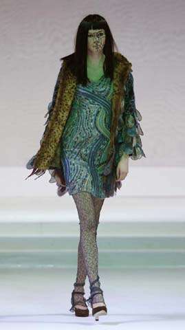 A model displays a creation on Jan. 13, 2009 by Indonesian designer Ika Butoni at the Hong Kong Fashion Week for Fall/Winter 2009. 