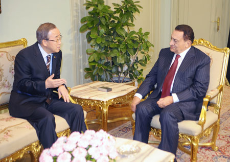 UN Secretary-General Ban Ki-moon arrived in the Middle East for a regional tour on Wednesday as intensive talks among parties concerned were being held in a bid to help reach a ceasefire in the embattled Palestinian territory of Gaza Strip.Egyptian President Hosni Mubarak (R) meets visiting UN Secretary-General Ban Ki-moon in Cairo, capital of Egypt, Jan. 14, 2009. [Xinhua]