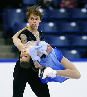 Alexandra Paul and Jason Cheperdak of British Columbia compete to a third place finish in the junior free dance program at the Canadian Figure Skating Championships in Saskatoon, Saskatchewan, January 15, 2009.