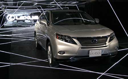 The new Lexus RX450h, a SUV of Toyota Motor Corp's luxury brand, is displayed at the Lexus RX Museum in Tokyo Jan.19, 2009.