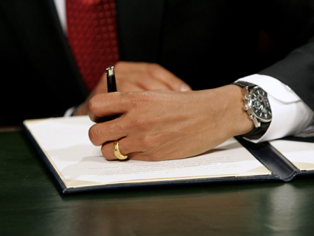 With his left hand, Barack Obama signs his first act, a proclamation, after being sworn in as the 44th President of the United States during the inaugural ceremony in Washington Jan. 20, 2009. Obama is not the only left-handed U.S. president, but may be the fifth after Bill Clinton, George H.W. Bush, Ronald Reagan, and Gerald Ford.