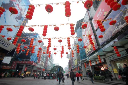 A street is decorated with red lanterns in Changsha, capital of central-south China's Hunan Province, Jan. 20, 2009, before the Chinese traditional Spring Festival, or lunar New Year, begins on Jan. 26.