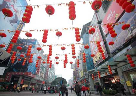 Streets decorated with red lanterns in Changsha