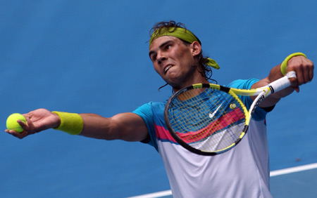 Rafael Nadal of Spain serves during the second round match of men's singles against Roko Karanusic of Croatia at the Australian Open tennis tournament in Melbourne, Jan. 22, 2009. Rafael Nadal won 3-0 (6-2,6-3,6-2). [Xinhua]