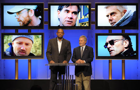 Sid Ganis (R), president of the Academy of Motion Picture Arts and Sciences, and Oscar-winner U.S. actor Forest Whitaker announce the list of nominees of the Best Director for 81st Oscar Academy Awards in Los Angeles of the United States, Jan. 22, 2009.