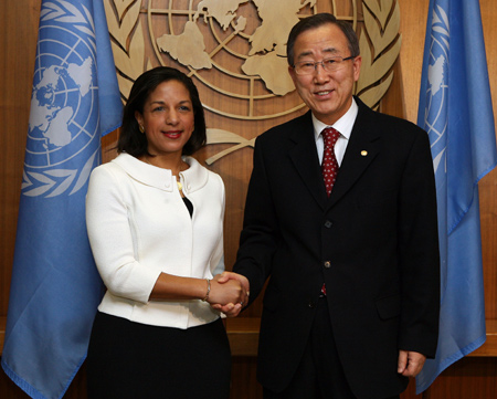 Susan Rice (L), new U.S. Permanent Representative to the United Nations, shakes hands with UN Secretary General Ban Ki-moon after presenting her credential at the UN headquarters in New York, the United States, Jan. 26, 2009. (Xinhua/Hou Jun)(