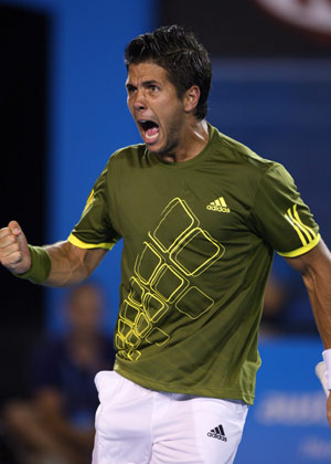  Spain's Fernando Verdasco jubilates after scoring against his compatriot Rafael Nadal during the semifinal of men's singles at Australian Open tennis tournament in Melbourne, Jan. 30, 2009.