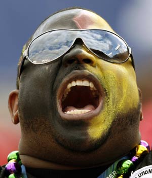 A fan yells before the start of the NFL's Super Bowl XLIII football game between the Pittsburgh Steelers and Arizona Cardinals in Tampa, Florida, February 1, 2009.